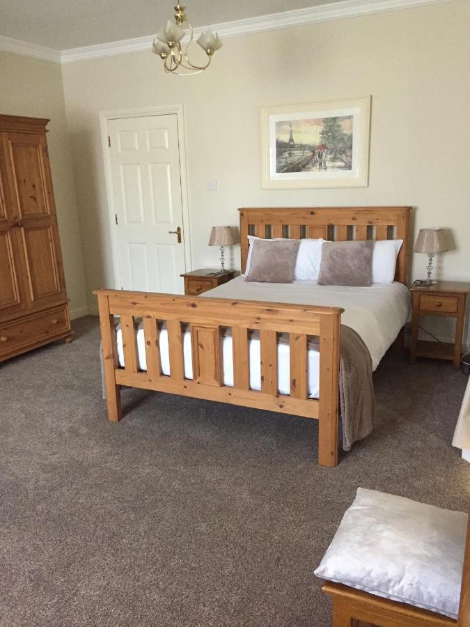Mulberry Lodge Guest House Ballyhaunis Bagian luar foto