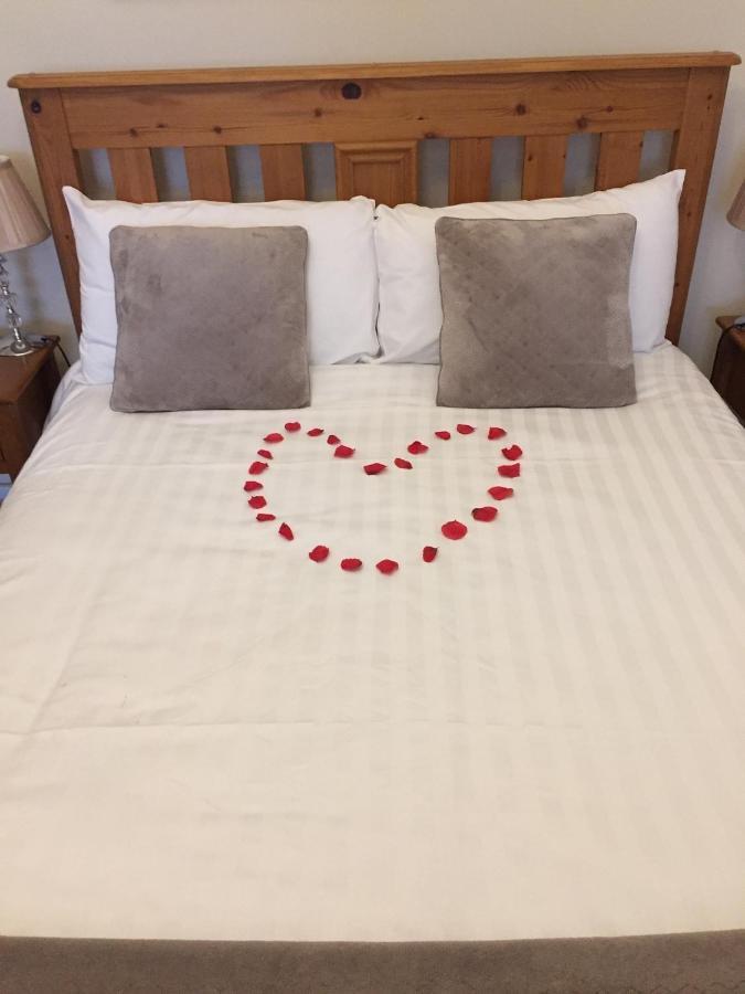 Mulberry Lodge Guest House Ballyhaunis Bagian luar foto