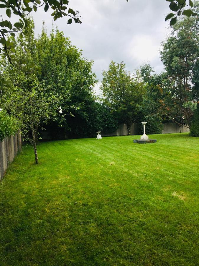 Mulberry Lodge Guest House Ballyhaunis Bagian luar foto