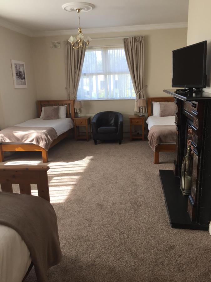Mulberry Lodge Guest House Ballyhaunis Bagian luar foto